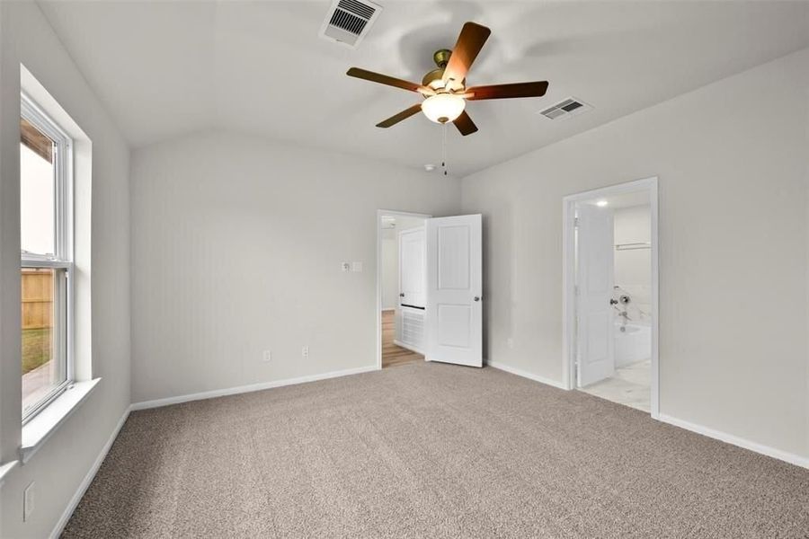 Spacious, unfurnished interior of a new home in Sunterra, Katy (Image 24). Spacious, unfurnished interior of a new home in Sunterra, Katy (Image 24).