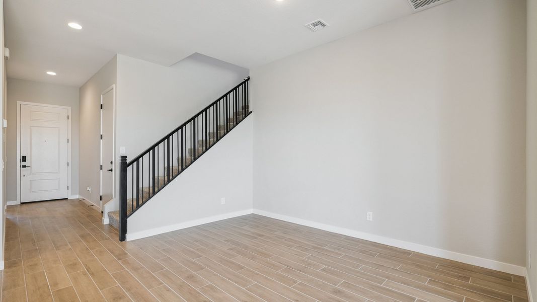 Spacious, unfurnished interior of a new home in Upper Canyon, Phoenix (Image 21).