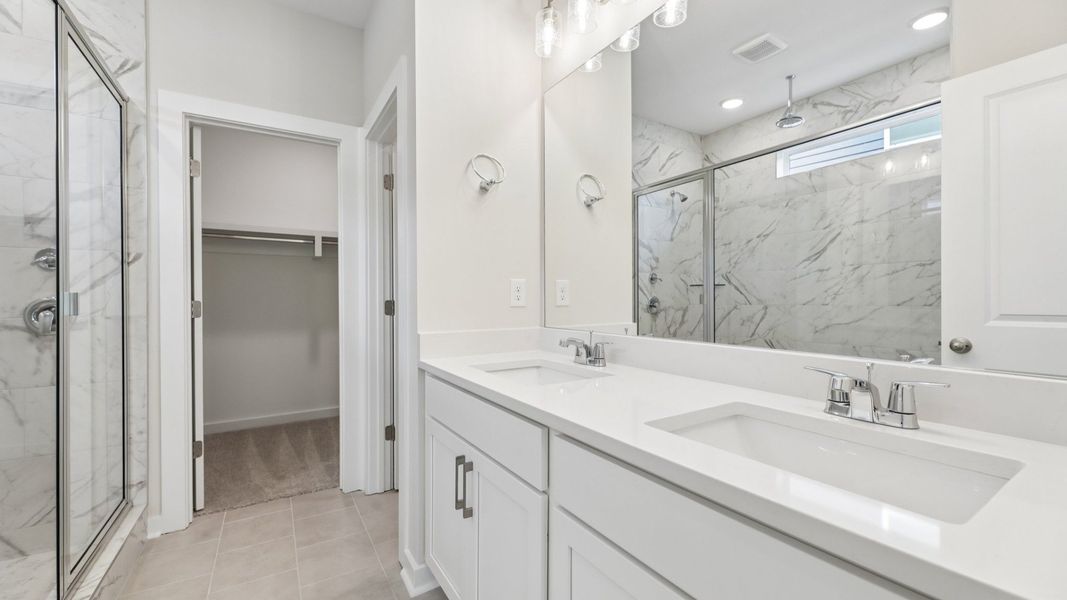 These are photos and plan layout may vary.  See Sales Consultants for details.