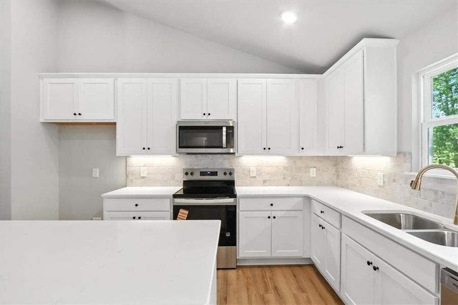 Furnished interior view inside a new home in , Hartwell (Image 6).