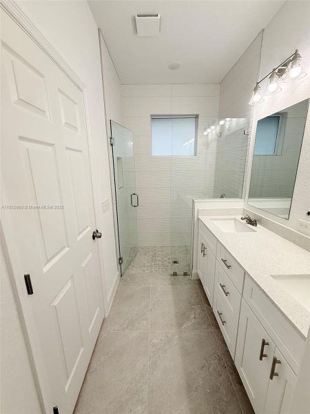 Spacious, unfurnished interior of a new home in , Lehigh Acres (Image 9). Spacious, unfurnished interior of a new home in , Lehigh Acres (Image 9).