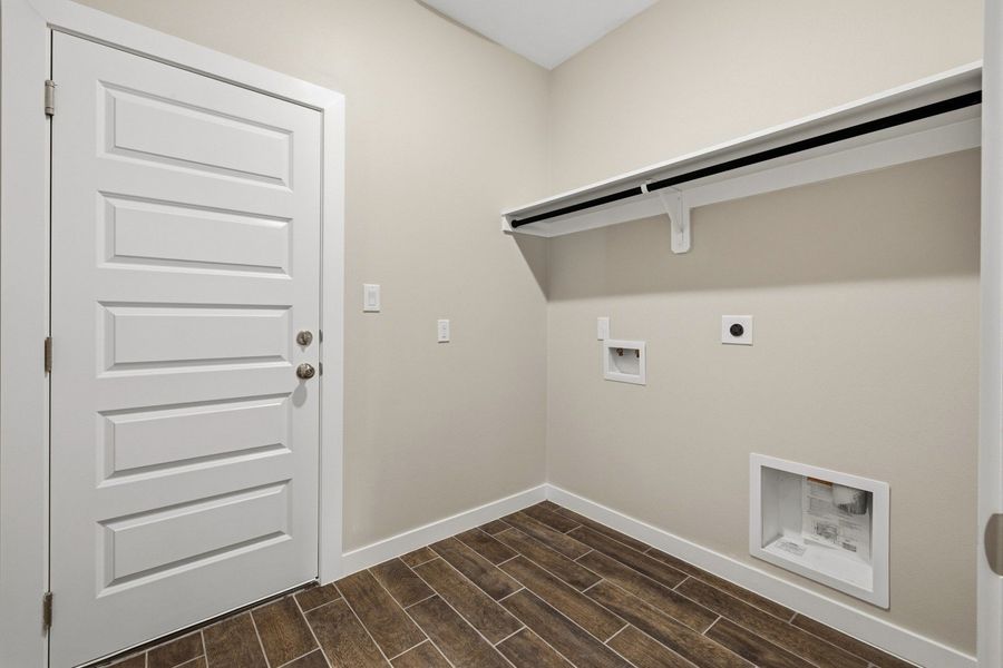 Spacious, unfurnished interior of a new home in The Heights at Riverbend II, Brownsville (Image 10).