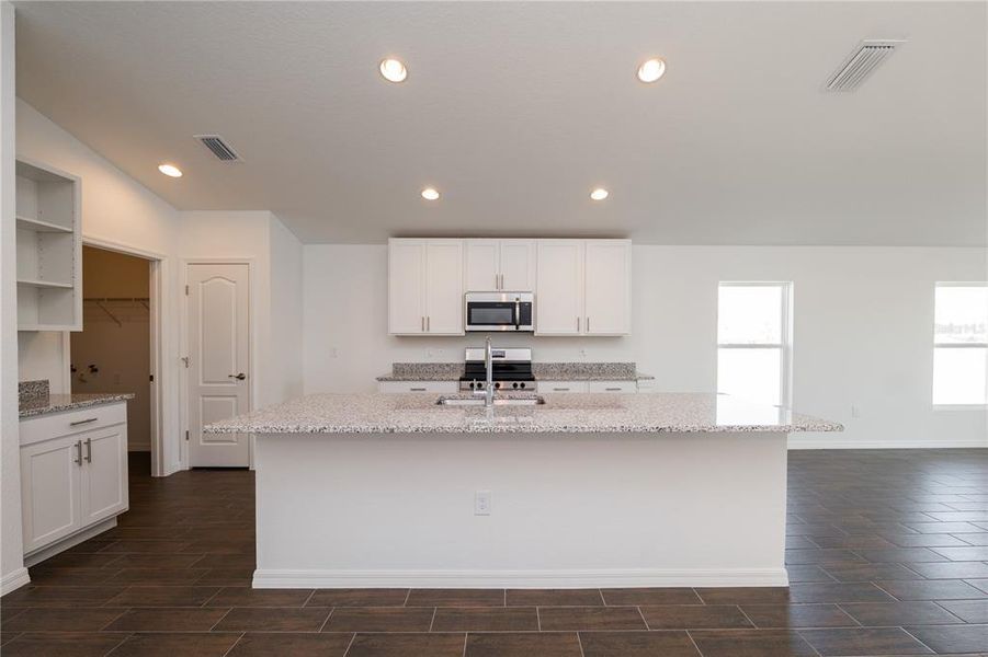 Furnished interior view inside a new home in Thompson Preserve, Bartow (Image 1). Furnished interior view inside a new home in Thompson Preserve, Bartow (Image 1).