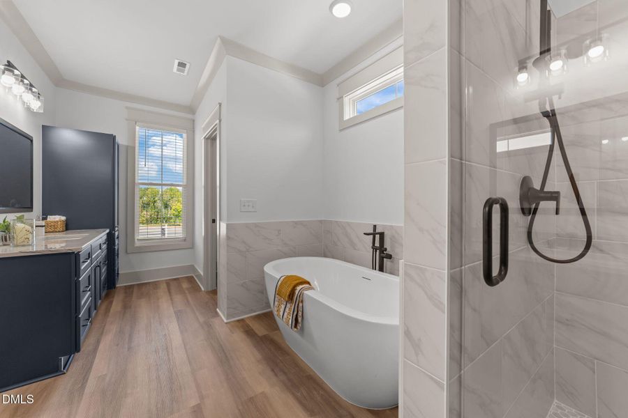 42-web-or-mls-VB4A6485