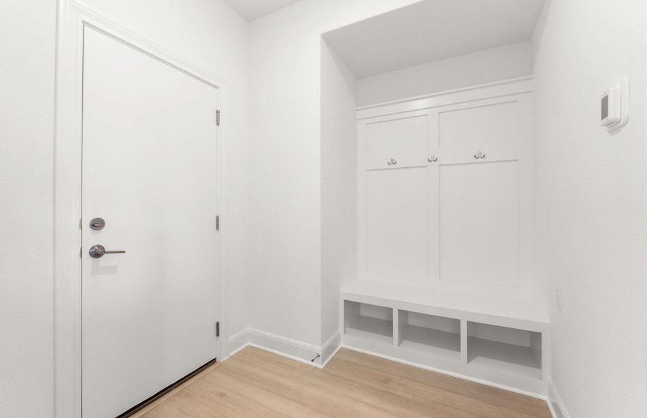 Image 32 of a home in Horizon Lake. Image 32 of a home in Horizon Lake.