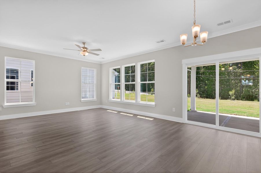 Spacious, unfurnished interior of a new home in Highland Bluff, Aiken (Image 12).
