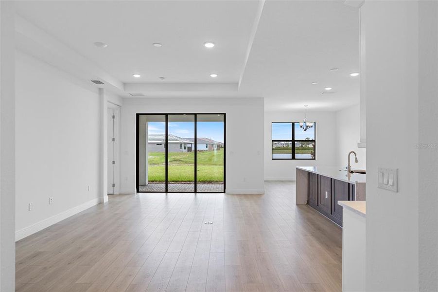 Spacious, unfurnished interior of a new home in Cresswind Lakewood Ranch, Lakewood Ranch (Image 31).