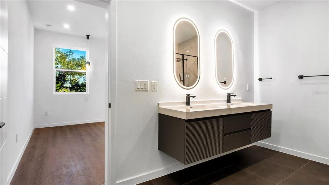Furnished interior view inside a new home in , St. Petersburg (Image 6).