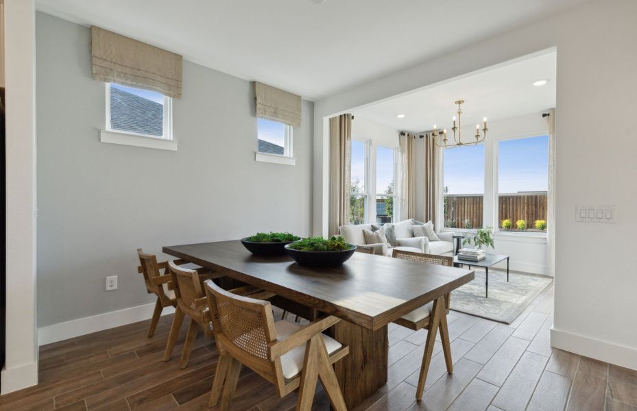 Dining area off kitchen