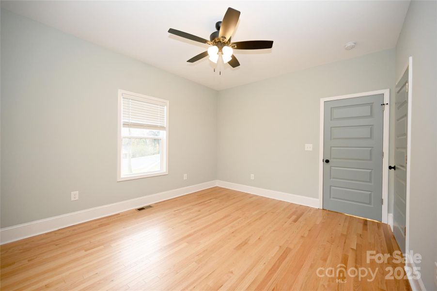 Spacious, unfurnished interior of a new home in , York (Image 13).