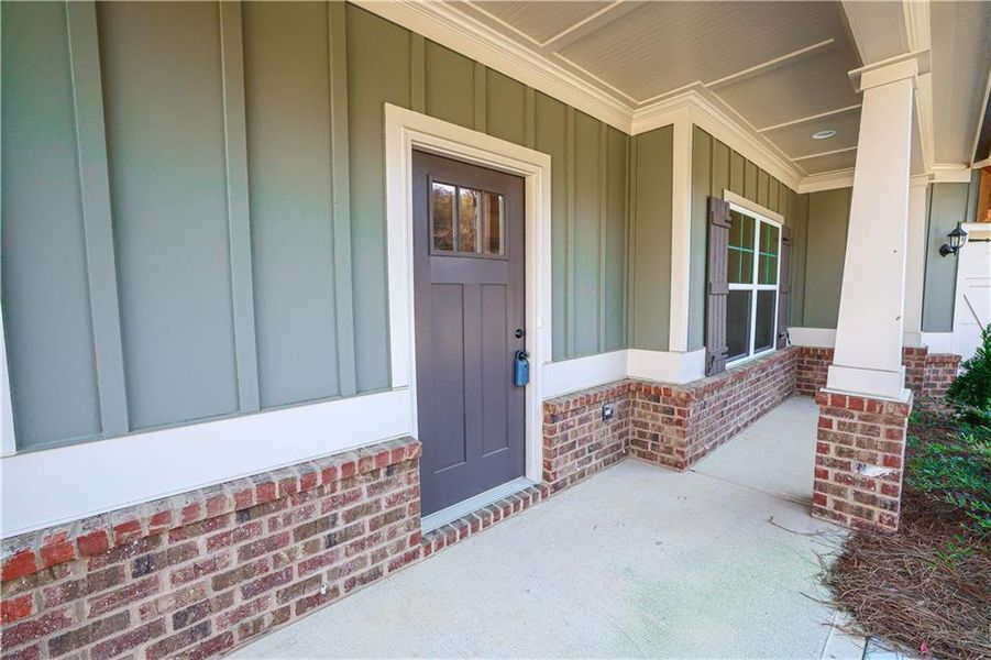 Exterior details and patio area of a home in , Jefferson (Image 3).