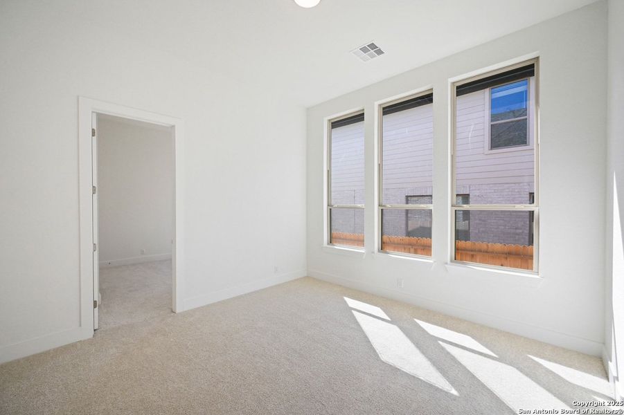 Spacious, unfurnished interior of a new home in Weston Oaks, San Antonio (Image 14). Spacious, unfurnished interior of a new home in Weston Oaks, San Antonio (Image 14).