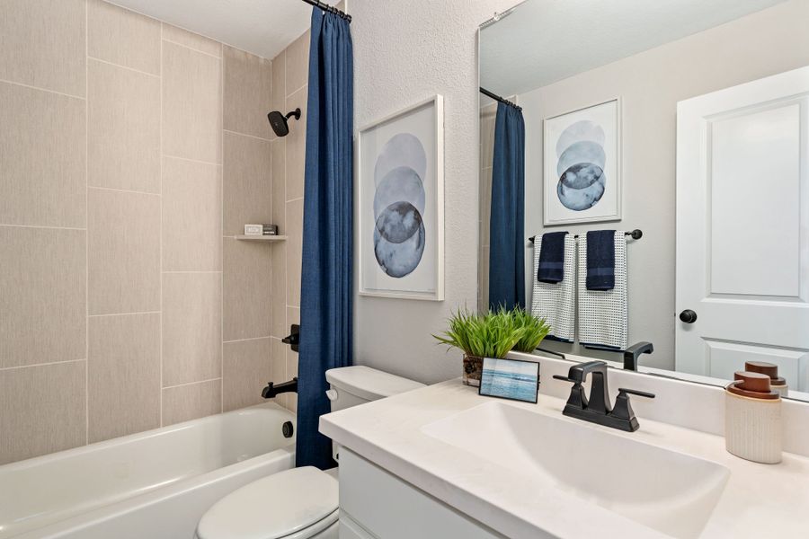 Plan 1687 Secondary Bathroom Representative Photo Plan 1687 Secondary Bathroom Representative Photo