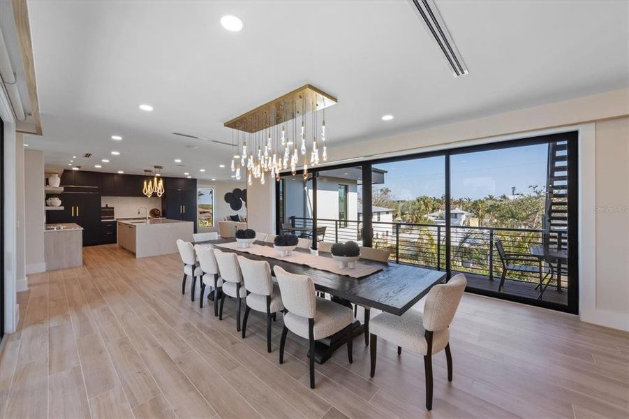 Furnished interior view inside a new home in , Sarasota (Image 40).
