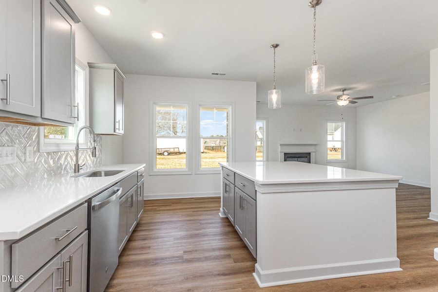 011_kv0a2531-edit_557