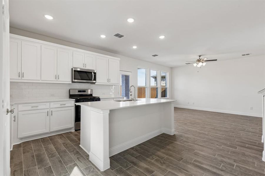 Furnished interior view inside a new home in AnaCapri, Anna (Image 7).