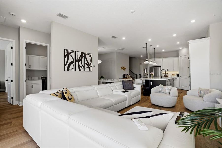 Furnished interior view inside a new home in Laureate Park (Craft Homes), Orlando (Image 36). Furnished interior view inside a new home in Laureate Park (Craft Homes), Orlando (Image 36).
