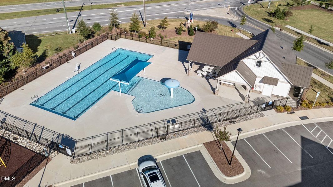 20-web-or-mls-DJI_20251016160748_0208_D 20-web-or-mls-DJI_20251016160748_0208_D