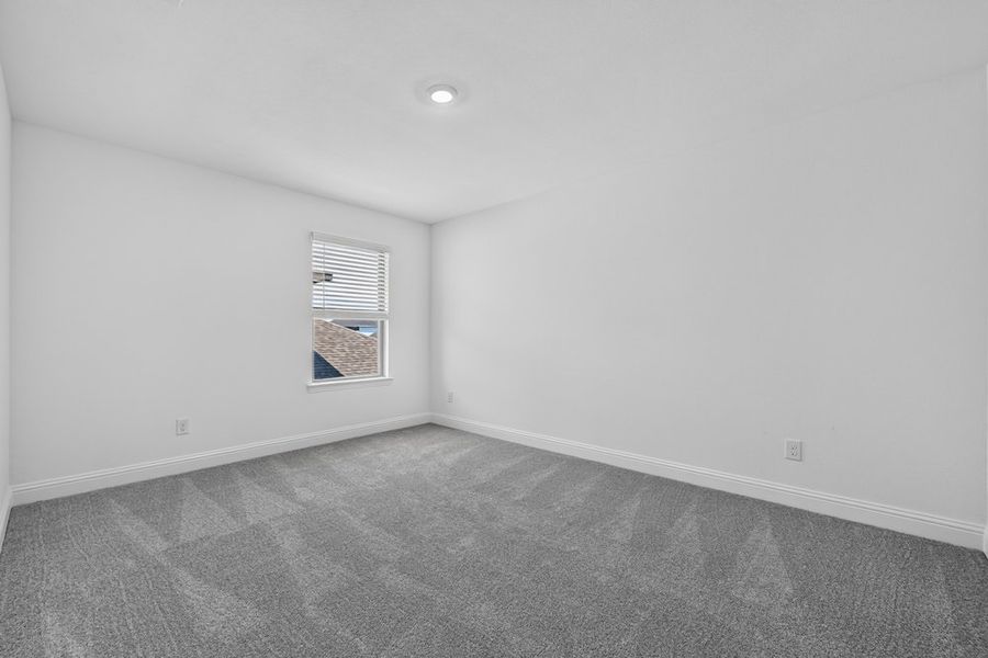 Spacious, unfurnished interior of a new home in Madero 50s, Fort Worth (Image 21). Spacious, unfurnished interior of a new home in Madero 50s, Fort Worth (Image 21).