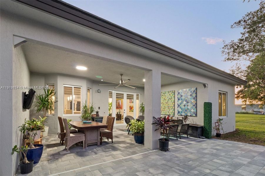 Exterior details and patio area of a home in , Homestead (Image 3).
