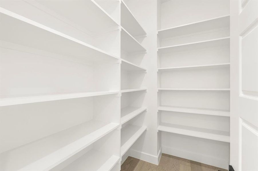 21. 4820 Belo - Pantry 21. 4820 Belo - Pantry