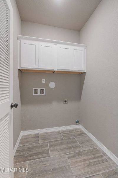 Spacious, unfurnished interior of a new home in Crossland, Socorro (Image 12).