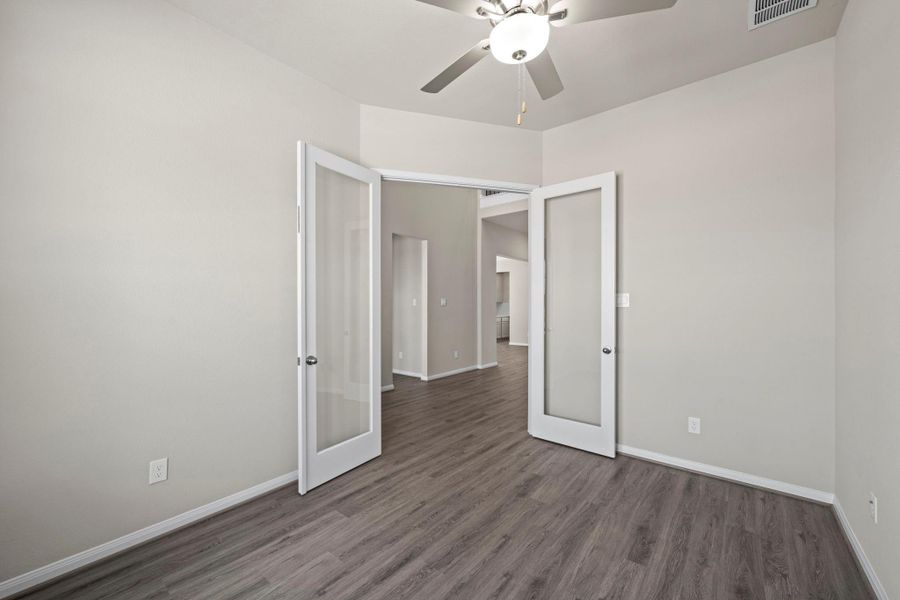 Spacious, unfurnished interior of a new home in Jubilee, Hockley (Image 33).