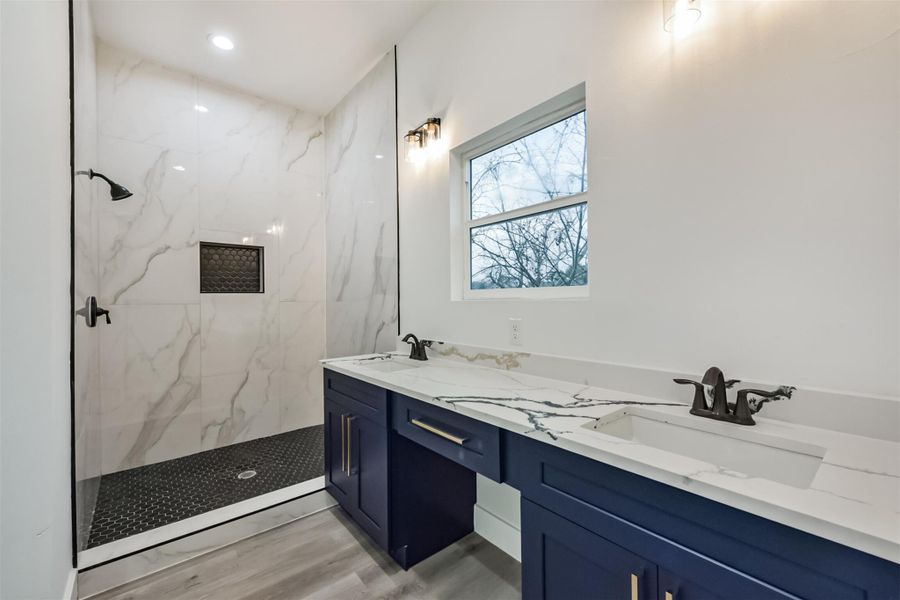 Image 19 of a home in .