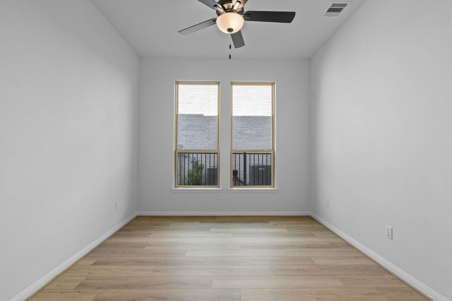 Spacious, unfurnished interior of a new home in Bridgeland 55', Cypress (Image 28).