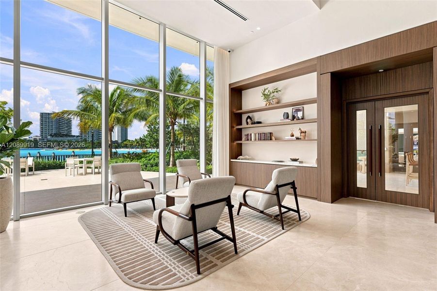 Community amenities in , North Miami (Image 53).