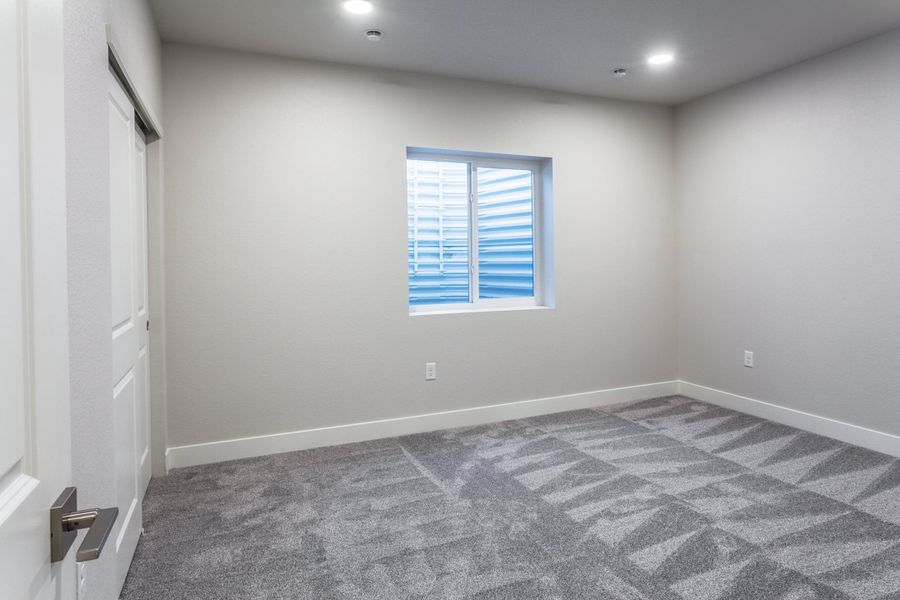 Spacious, unfurnished interior of a new home in Prairie Song, Windsor (Image 26).