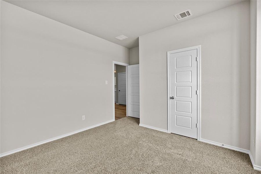 Spacious, unfurnished interior of a new home in , Cleburne (Image 22). Spacious, unfurnished interior of a new home in , Cleburne (Image 22).