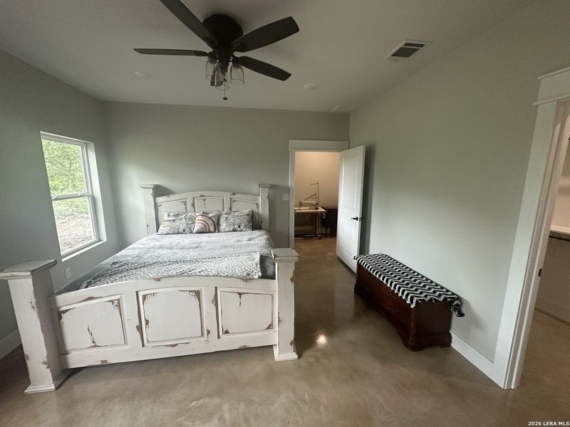 Furnished interior view inside a new home in , Karnes City (Image 8).