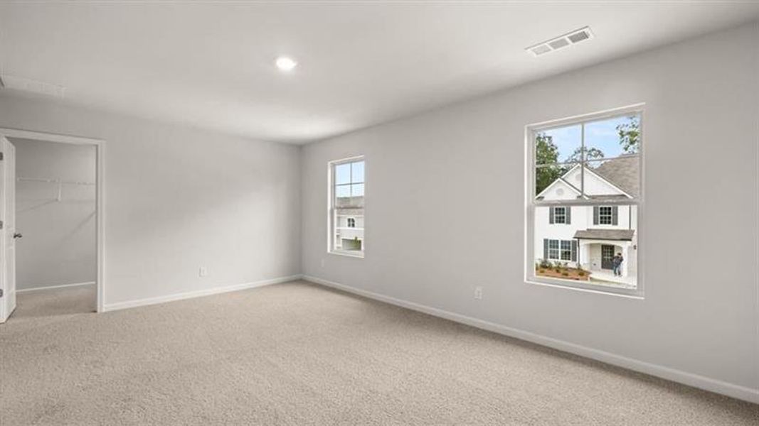 Spacious, unfurnished interior of a new home in Braselton Village, Braselton (Image 23).