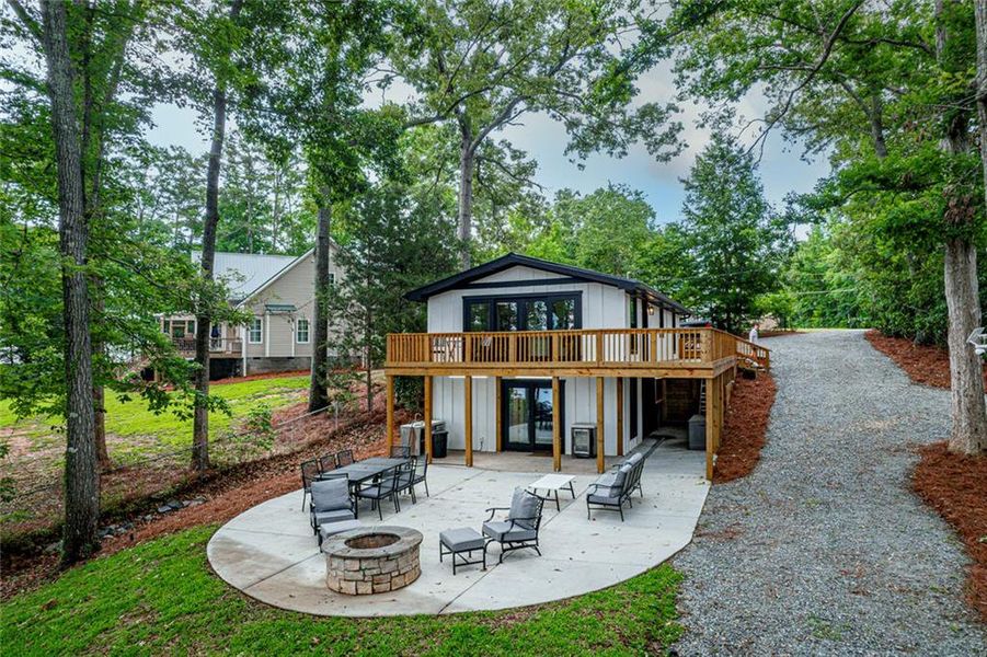 Image 42 of a home in .