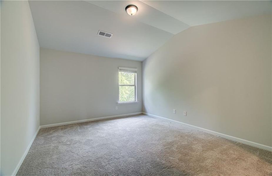 Spacious, unfurnished interior of a new home in Kingston, Locust Grove (Image 35).