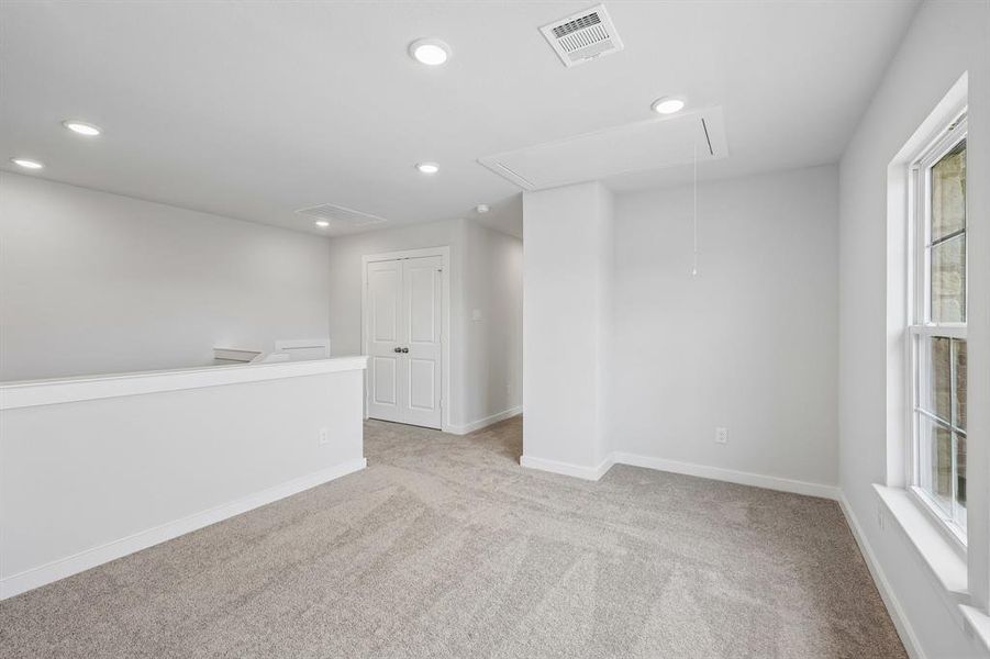 Spacious, unfurnished interior of a new home in Overland Grove, Forney (Image 21).