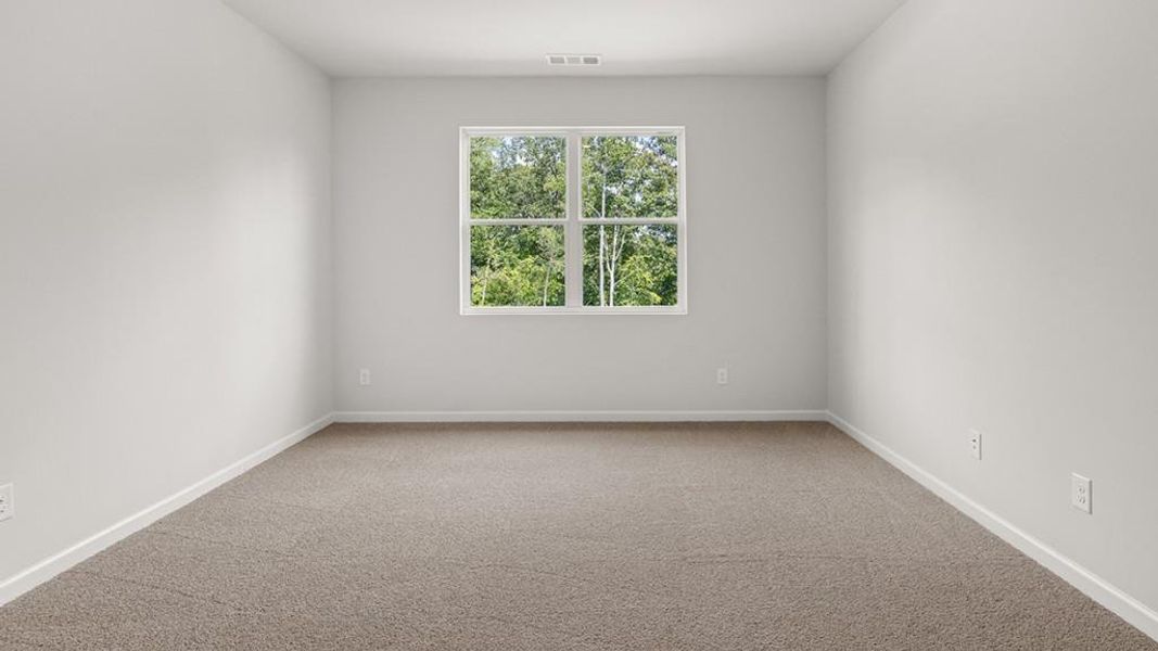 Spacious, unfurnished interior of a new home in Oaks at Cedar Grove, Fairburn (Image 15).