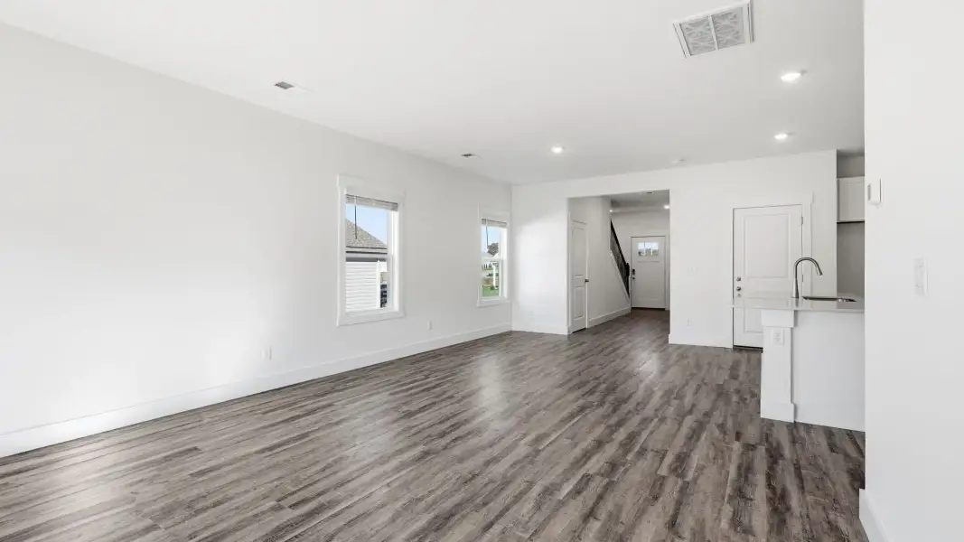 Spacious, unfurnished interior of a new home in Fieldcrest Acres, Blountville (Image 21). Spacious, unfurnished interior of a new home in Fieldcrest Acres, Blountville (Image 21).