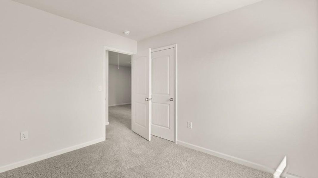 Spacious, unfurnished interior of a new home in Rolling Meadows, Jasper (Image 24).