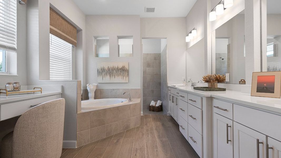 2799 Westwind II Owners Bath 1of2 Base2