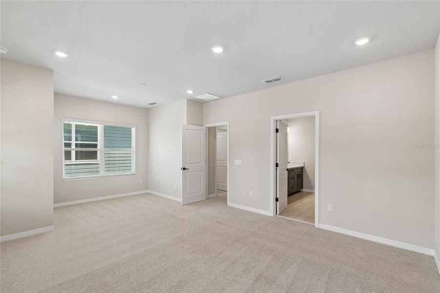 Spacious, unfurnished interior of a new home in , Orlando (Image 19). Spacious, unfurnished interior of a new home in , Orlando (Image 19).