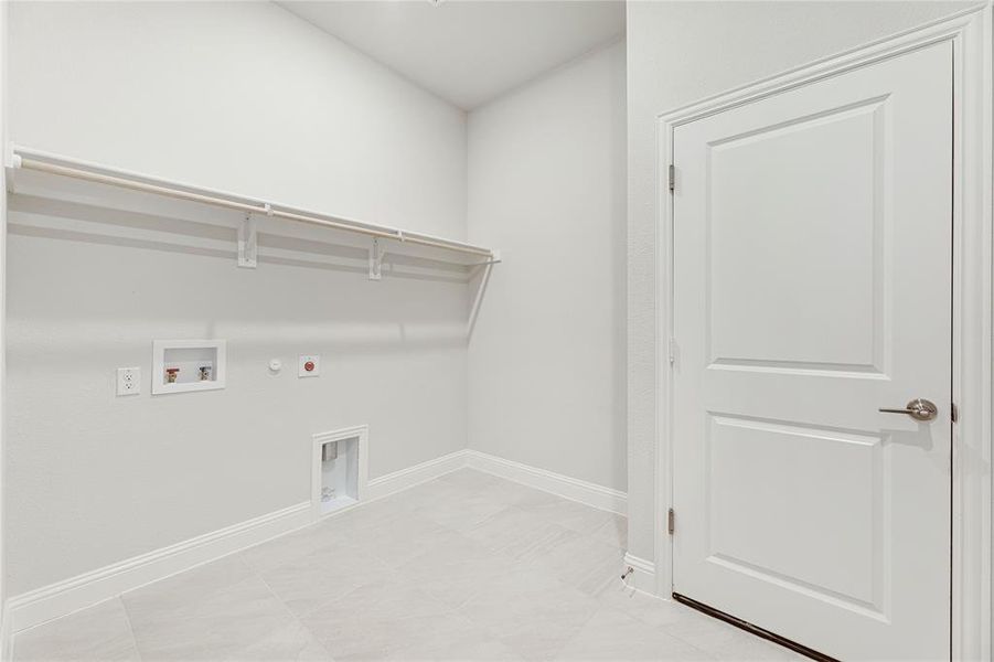 Spacious, unfurnished interior of a new home in Somerset Classic 70s & 80s, Mansfield (Image 27). Spacious, unfurnished interior of a new home in Somerset Classic 70s & 80s, Mansfield (Image 27).