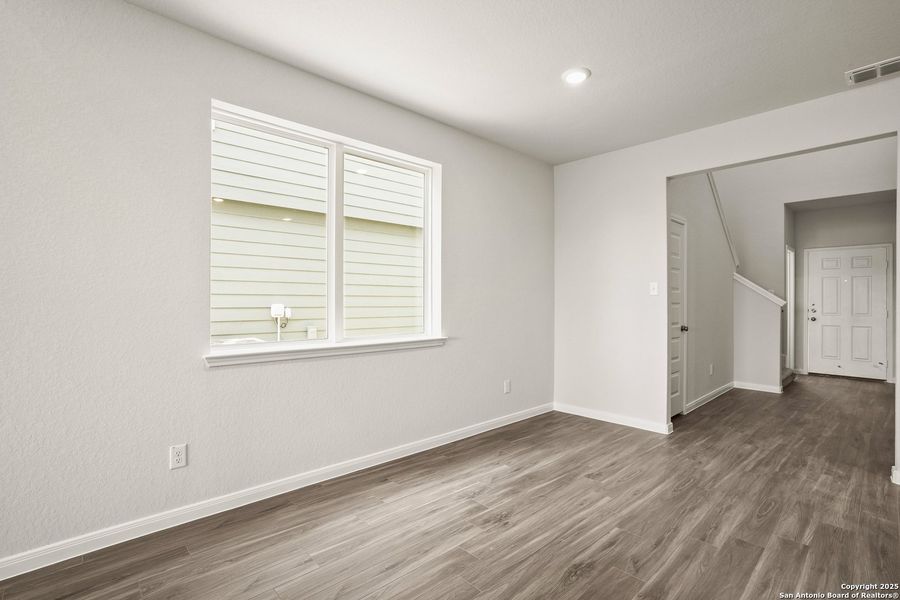 Spacious, unfurnished interior of a new home in Abbott Place, St. Hedwig (Image 20). Spacious, unfurnished interior of a new home in Abbott Place, St. Hedwig (Image 20).