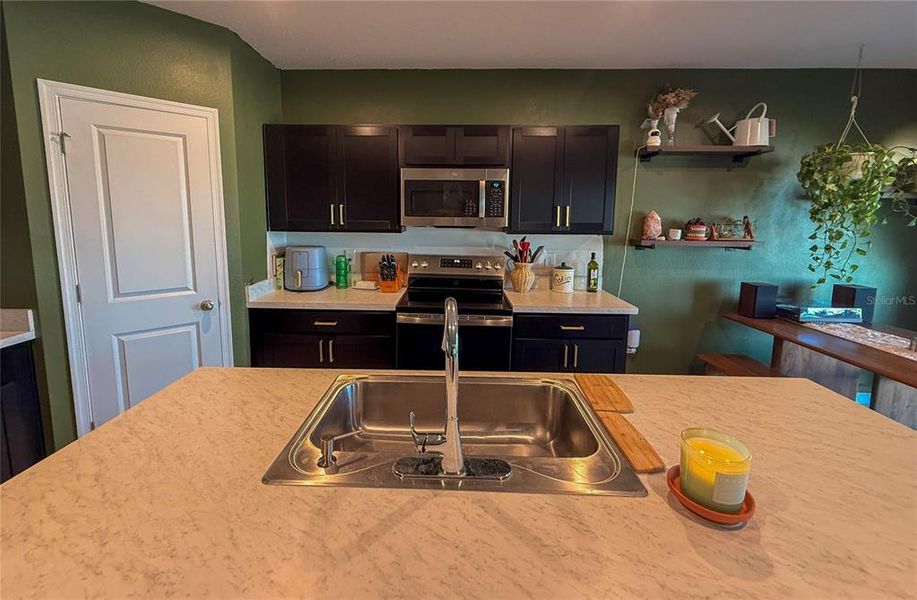 Close-up of interior finishes inside a home in , Haines City (Image 18).
