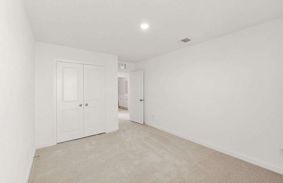 Spacious, unfurnished interior of a new home in Lagos, Manor (Image 26). Spacious, unfurnished interior of a new home in Lagos, Manor (Image 26).