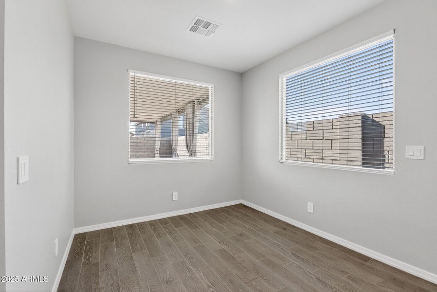 16_11233_E_Upton_Ave66_mls