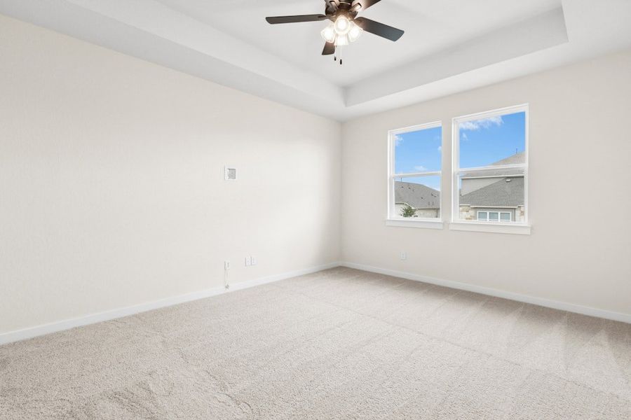 Spacious, unfurnished interior of a new home in University Heights, Round Rock (Image 25).