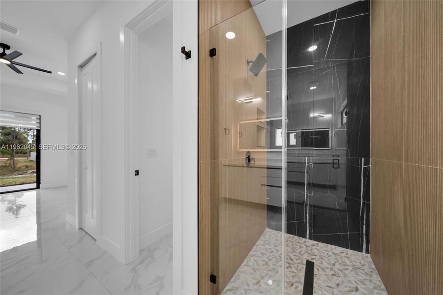 Image 41 of a home in .