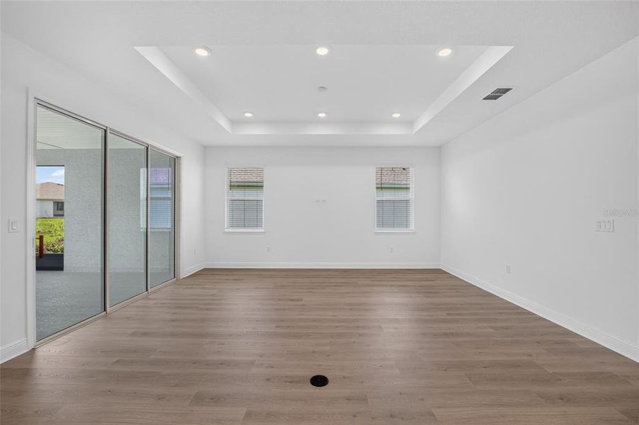 Spacious, unfurnished interior of a new home in , Ocala (Image 34).